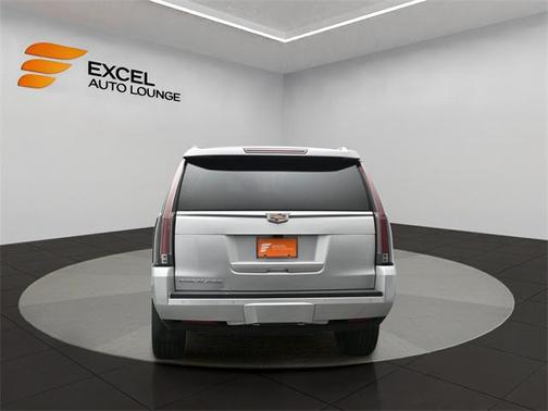 2018 Cadillac Escalade Luxury