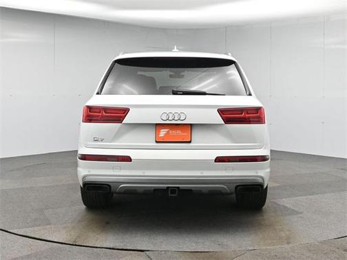 2019 Audi Q7 55 Premium Plus