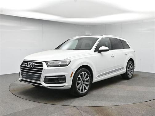 2019 Audi Q7 55 Premium Plus