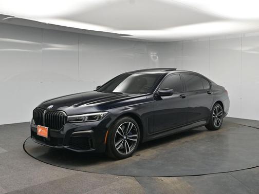 2022 BMW 750 i xDrive