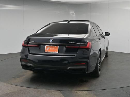 2022 BMW 750 i xDrive
