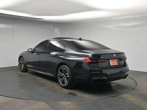 2022 BMW 750 i xDrive