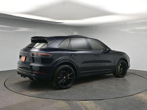 2021 Porsche Cayenne Turbo