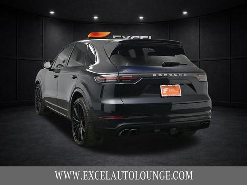 2021 Porsche Cayenne Turbo
