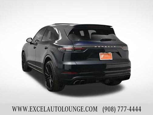 2021 Porsche Cayenne Turbo