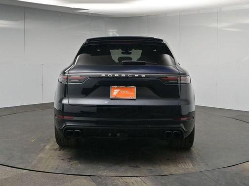 2021 Porsche Cayenne Turbo