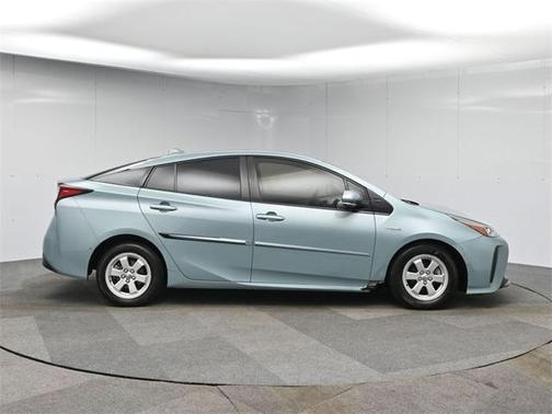 2020 Toyota Prius LE