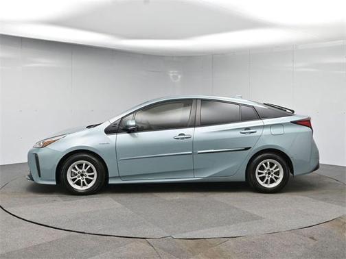 2020 Toyota Prius LE