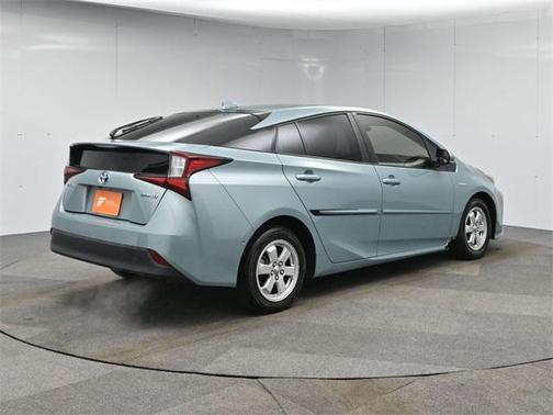 2020 Toyota Prius LE