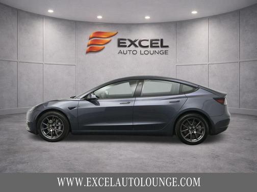 Gray 2023 Tesla Model 3 Standard Range