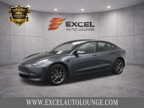 Gray 2023 Tesla Model 3 Standard Range
