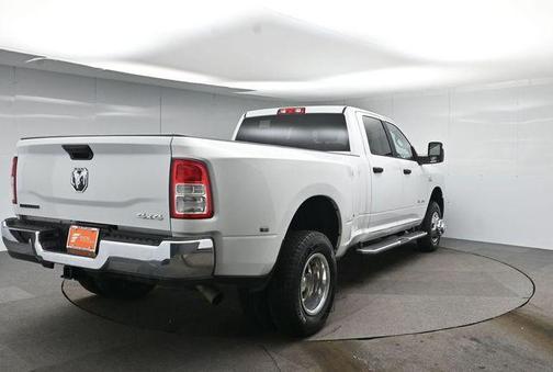 2024 RAM 3500 Big Horn Crew Cab 4x4 8' Box