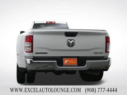 2024 RAM 3500 Big Horn Crew Cab 4x4 8' Box