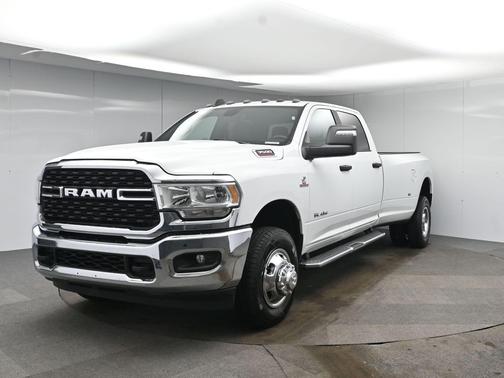 2024 RAM 3500 Big Horn Crew Cab 4x4 8' Box