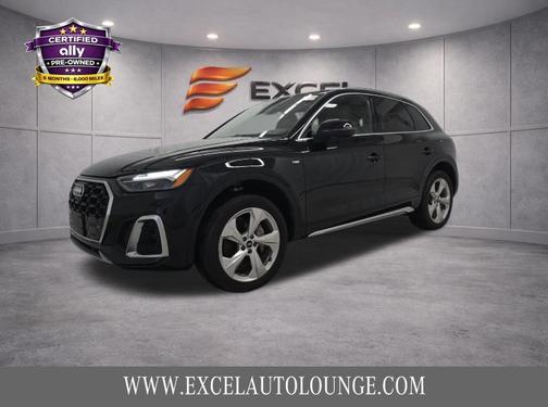 Mythos Black Metallic 2023 Audi Q5 45 S line Premium Plus