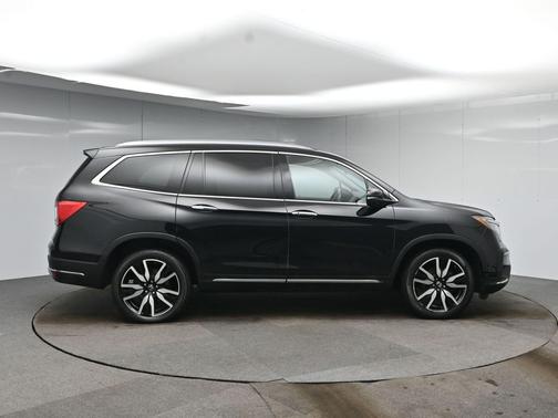 2022 Honda Pilot AWD Elite