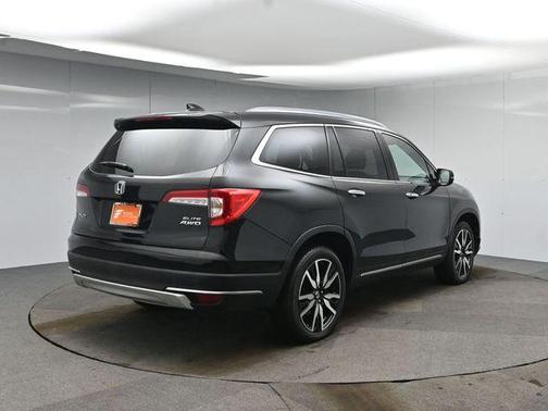 2022 Honda Pilot AWD Elite