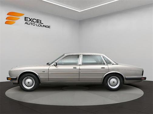 1988 Jaguar XJ6 Vanden Plas