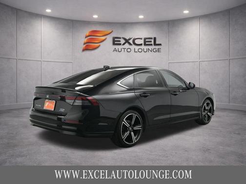 Crystal Black Pearl 2024 Honda Accord Hybrid Sport