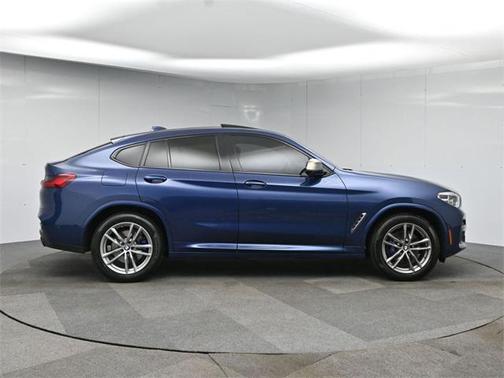 2021 BMW X4 M40i