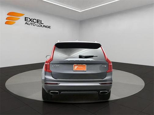 2018 Volvo XC90 T5 R-Design