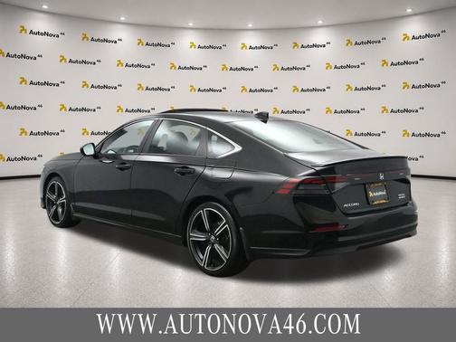 Crystal Black Pearl 2023 Honda Accord Hybrid Sport