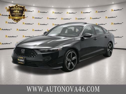 Crystal Black Pearl 2023 Honda Accord Hybrid Sport