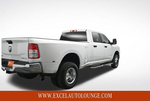 2023 RAM 3500 Big Horn Crew Cab 4x4 8' Box