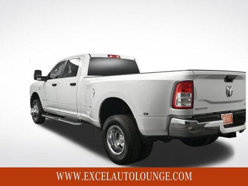 2023 RAM 3500 Big Horn Crew Cab 4x4 8' Box