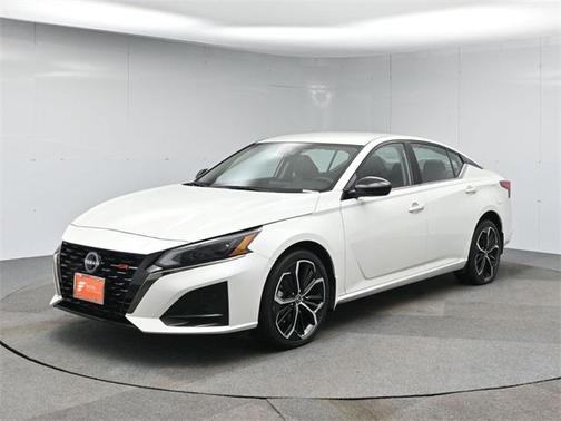 2023 Nissan Altima SR Intelligent AWD