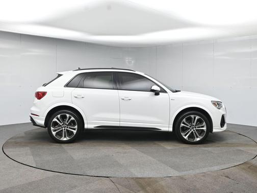 2021 Audi Q3 45 S line Premium Plus