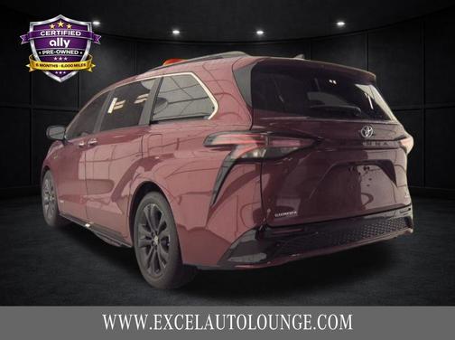 2021 Toyota Sienna XSE 7 Passenger