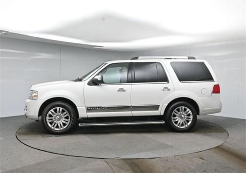 2014 Lincoln Navigator Base