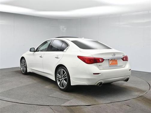2015 INFINITI Q50 Sport