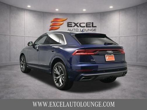 Navarra Blue Metallic 2020 Audi Q8 55 Prestige