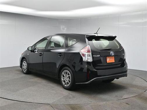2015 Toyota Prius v Four