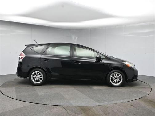 2015 Toyota Prius v Four