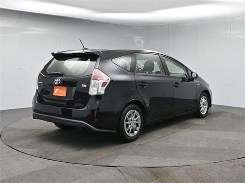 2015 Toyota Prius v Four