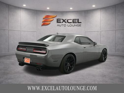 Destroyer Gray Clearcoat 2023 Dodge Challenger R/T Scat Pack