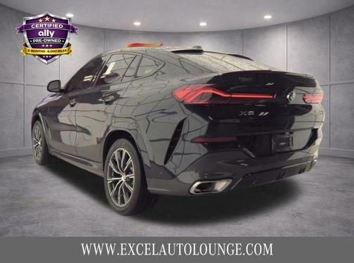 Carbon Black Metallic 2024 BMW X6 xDrive40i