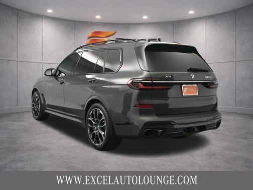 Dravit Grey Metallic 2023 BMW X7 M60i