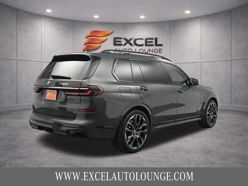 Dravit Grey Metallic 2023 BMW X7 M60i