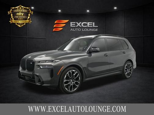 2023 BMW X7 M60i