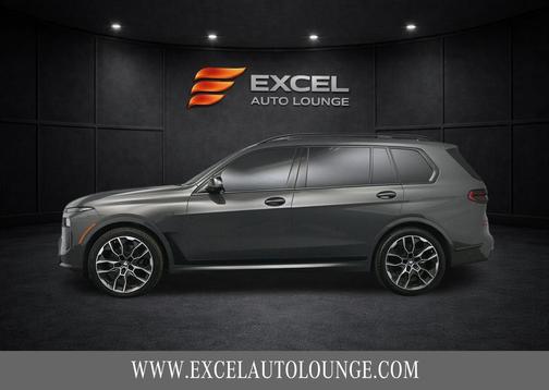 2023 BMW X7 M60i