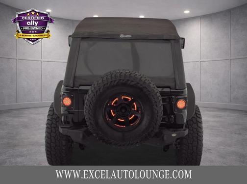 Black Clearcoat 2022 Jeep Wrangler Rubicon