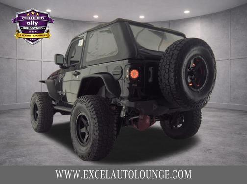 Black Clearcoat 2022 Jeep Wrangler Rubicon