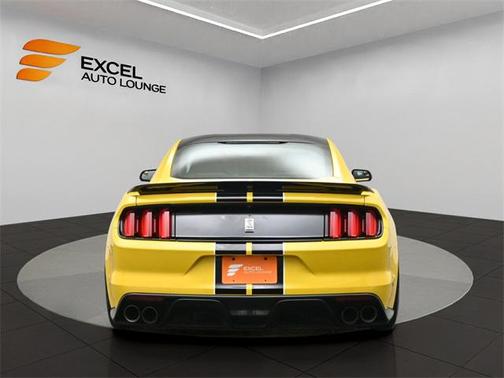 2018 Ford Shelby GT350 Base