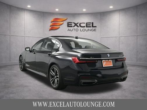 Carbon Black Metallic 2020 BMW 750 i xDrive