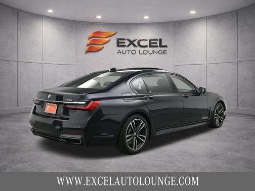 Carbon Black Metallic 2020 BMW 750 i xDrive