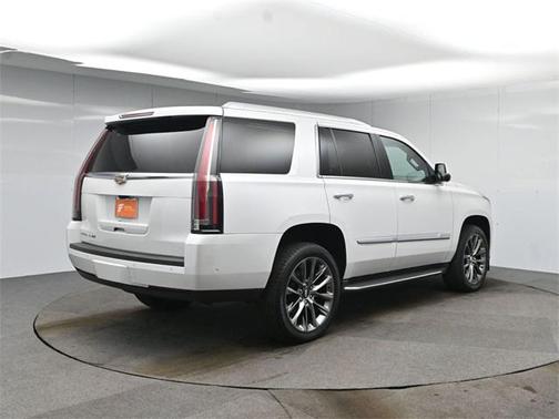 2020 Cadillac Escalade Luxury